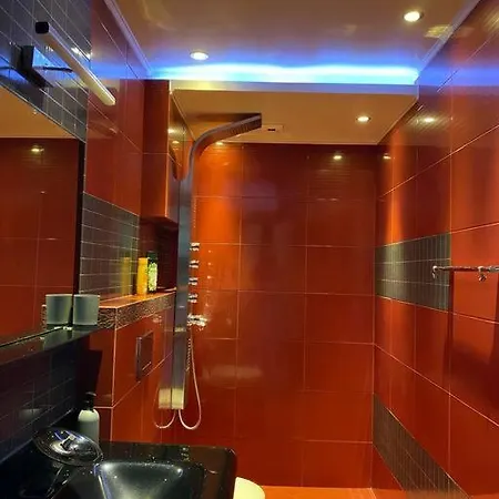 Apartment Modern 1br Apart W/ Garden View & Free Str Parking Plovdiv